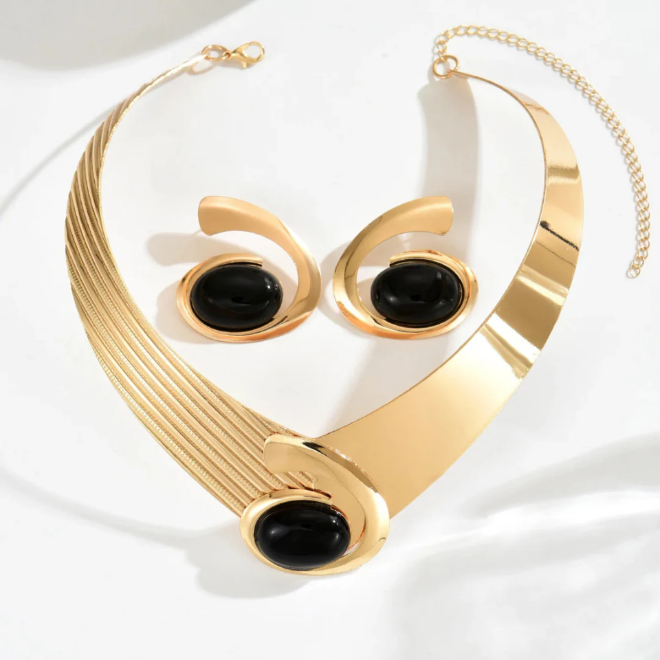 Aureus Opal Jewelry Set
