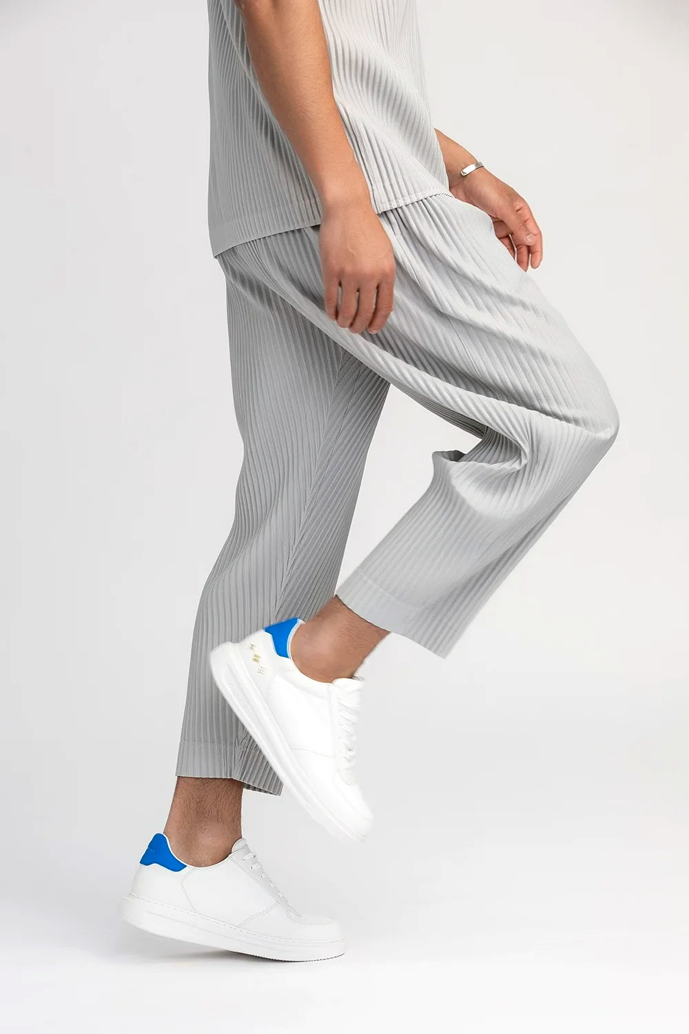Nordic Pleated Pants